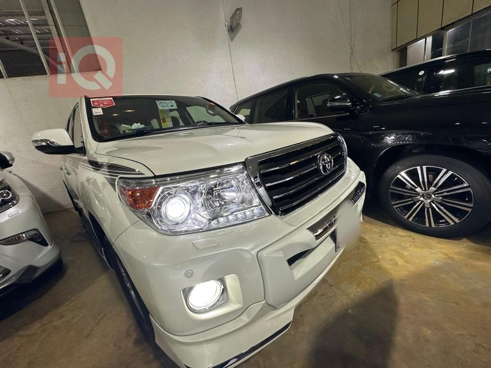 تويوتا لاندكروزر